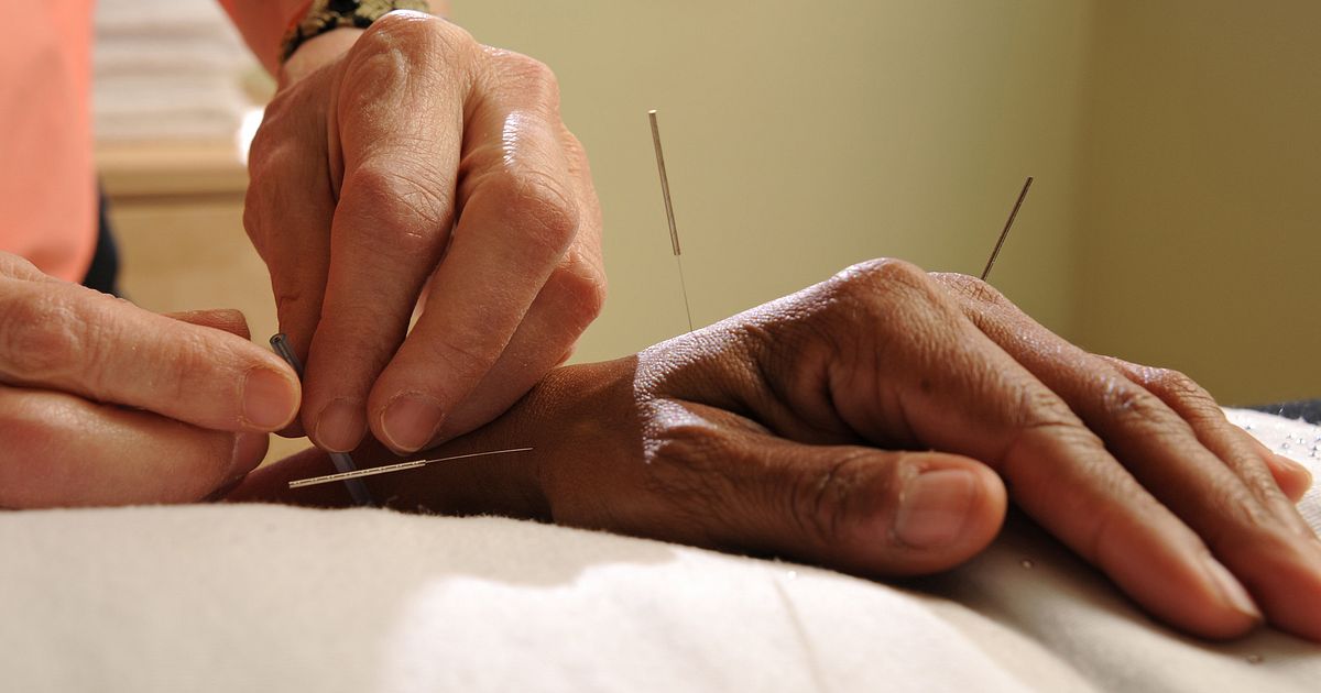 Acupuncture to treat discomforts: How does it work?